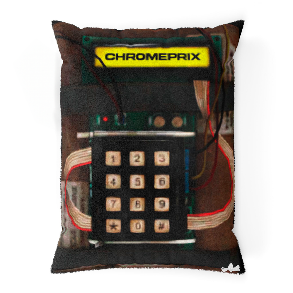 149 DESIGNS X CHROMEPRIX PET BED